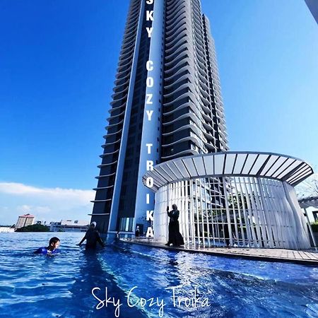Sky Cozy Troika Residence: Pool & City View Apartments Kota Bharu Exterior photo