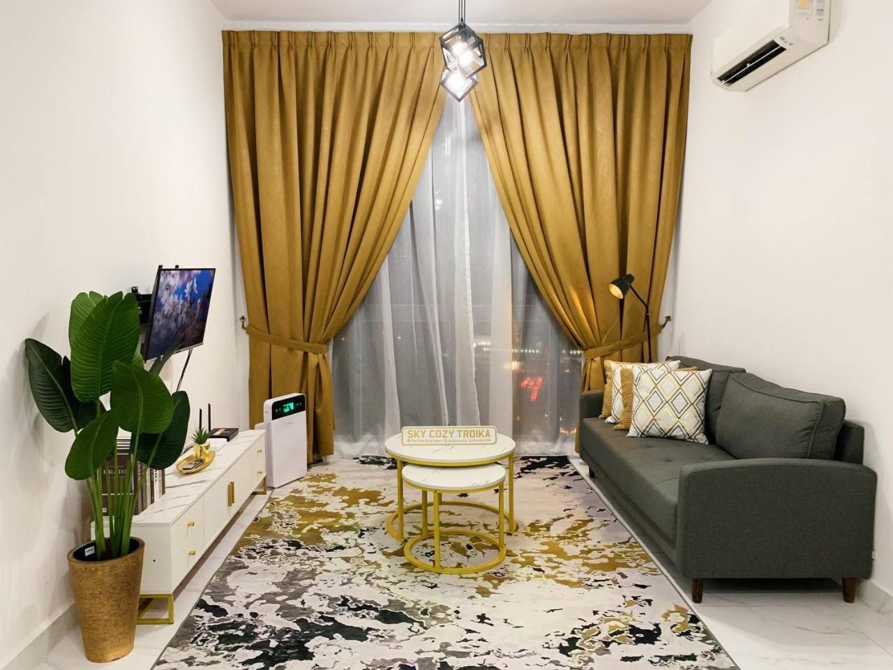 Sky Cozy Troika Residence: Pool & City View Apartments Kota Bharu Exterior photo