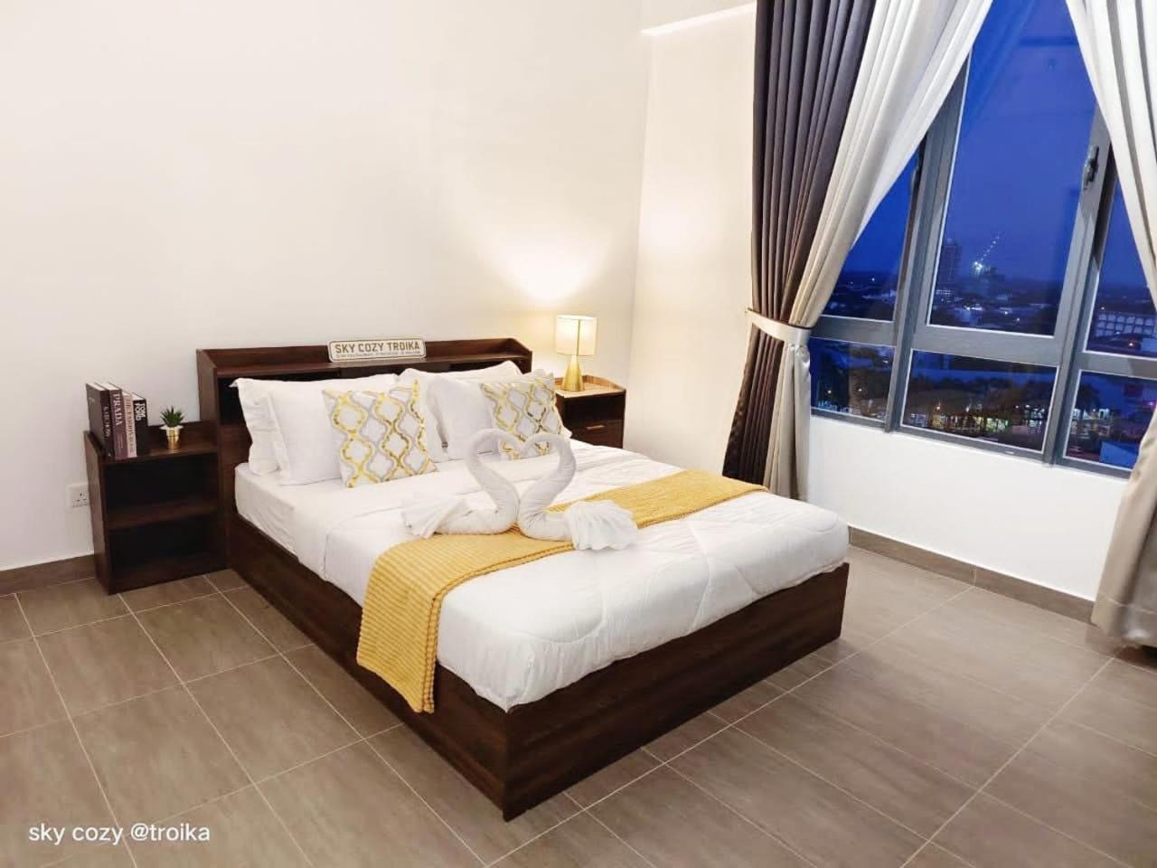 Sky Cozy Troika Residence: Pool & City View Apartments Kota Bharu Exterior photo
