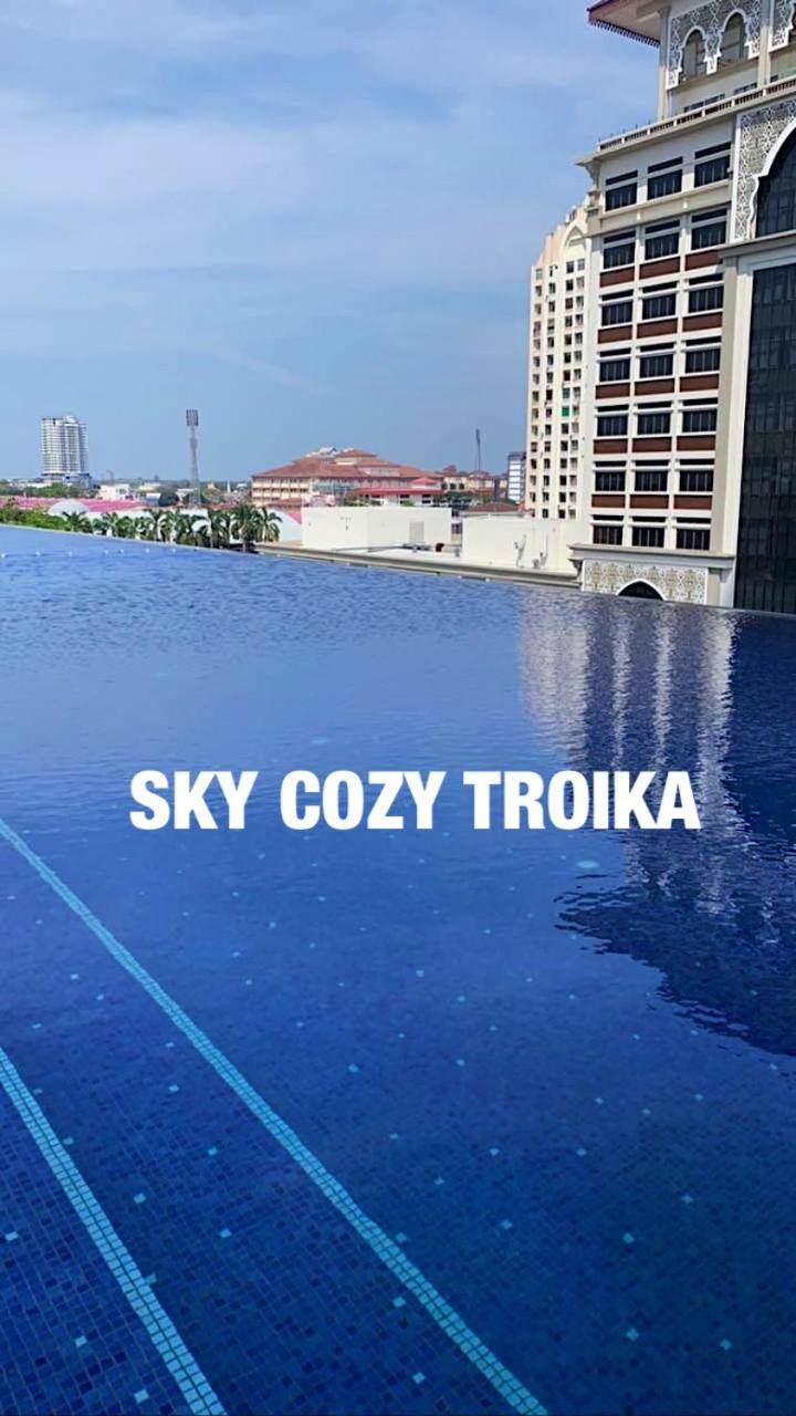 Sky Cozy Troika Residence: Pool & City View Apartments Kota Bharu Exterior photo